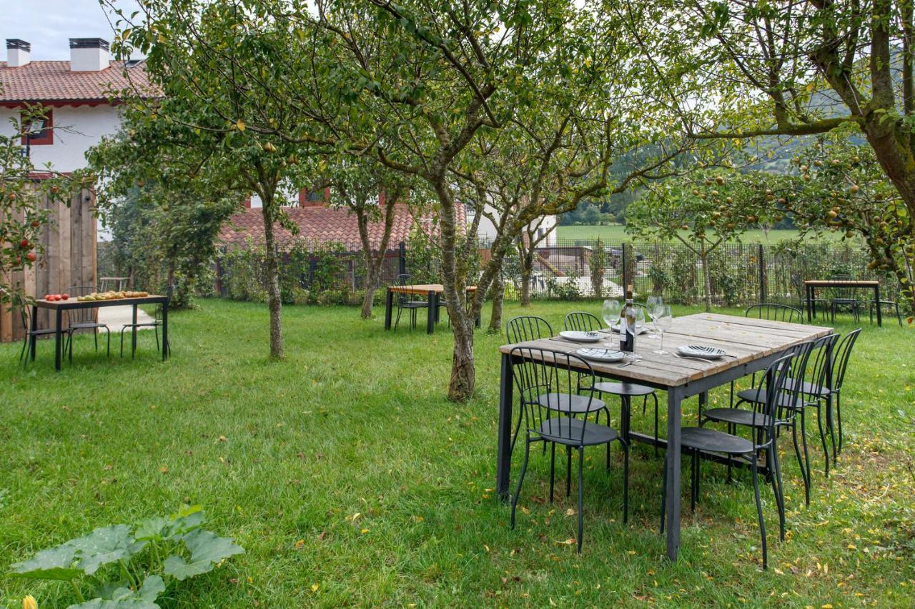 Apartamentos turísticos Rurales ITURBURUARENA Alkotz Exterior foto